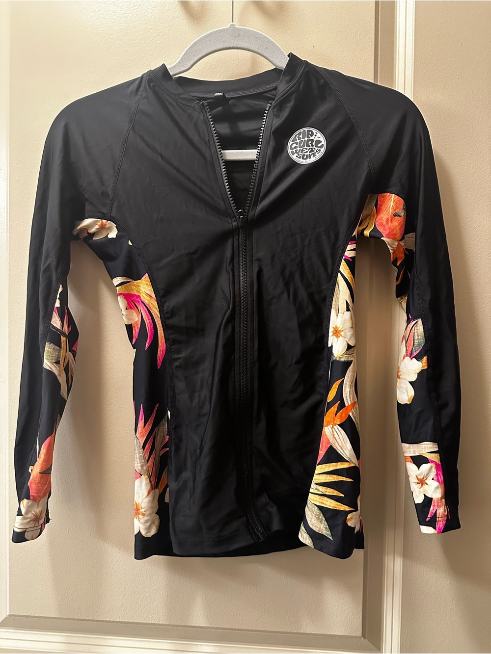 Rip Curl Black Floral-Panel Long Sleeve Zip Front Rash Guard